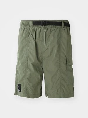 Szorty alpha industries