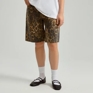Szorty bermudy jeansowe w print panterki House