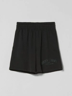 Szorty Bershka