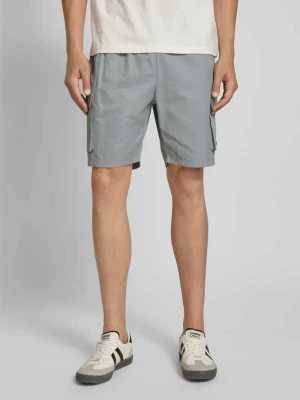 Szorty cargo o kroju regular fit z wpuszczanymi kieszeniami model ‘UMANI’ Ellesse
