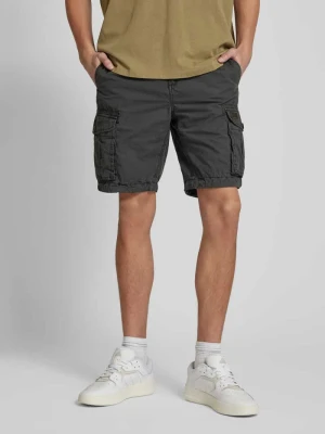 Szorty cargo o kroju regular fit ze szlufkami na pasek model ‘Parachute’ Superdry
