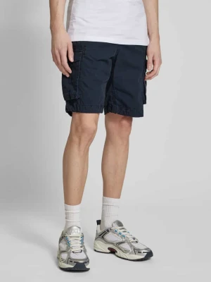 Szorty cargo o kroju regular fit ze szlufkami na pasek model ‘Parachute’ Superdry