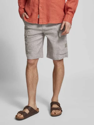 Szorty cargo o kroju relaxed fit ze szlufkami na pasek model ‘Sisla’ Boss Orange