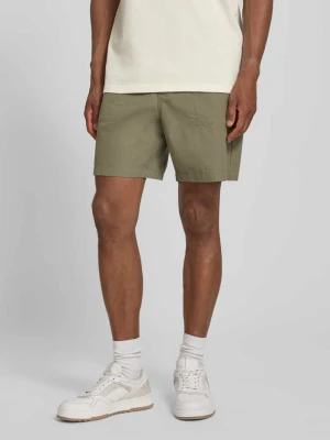Szorty chino o kroju regular fit z czystej bawełny model 'SHERBURN' Barbour Oliwkowy