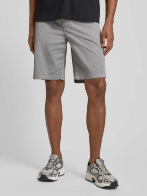 Szorty chino o kroju tapered z mieszanka bawełny Boss Orange