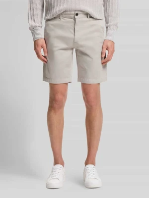 Szorty chinos z mieszanki bawełny w kroju slim fit Boss Beżowy