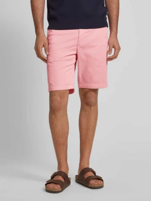 Szorty chinosy o kroju slim fit ze szlufkami na pasek Boss Orange