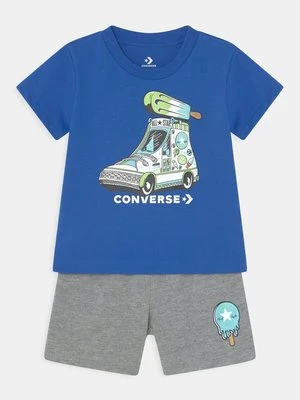 Szorty Converse