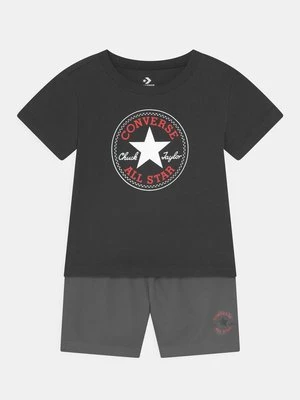 Szorty Converse szary