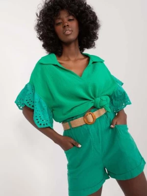 Szorty damskie lniane z paskiem i kieszeniami- zielone Italy Moda