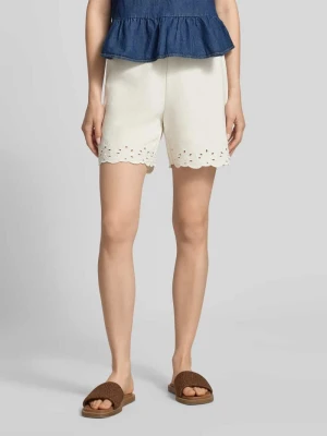 Szorty dresowe o kroju comfort fit z mieszanka bawełny model 'CHILLI SUMMER' Pieces Biały