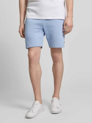 Szorty dresowe o kroju regular fit z mieszanki bawełny Lacoste