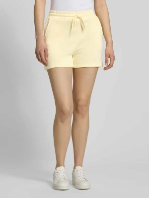 Szorty dresowe o kroju regular fit z mieszanki bawełny model 'CHILLI' Pieces