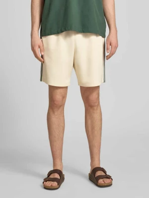 Szorty dresowe w kroju regular fit z elastycznym pasem Model 'RIBER' Only & Sons Złamany biały