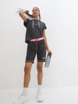 Szorty dresowe z materiału z bawełną bonprix