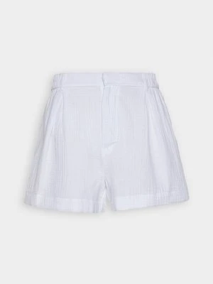 Szorty Gina Tricot