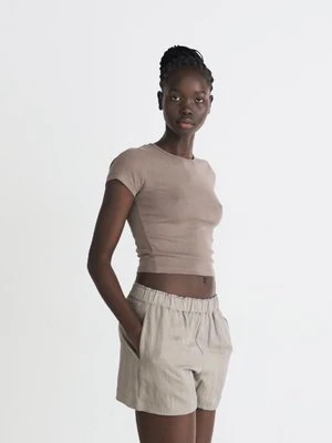 Szorty Gina Tricot