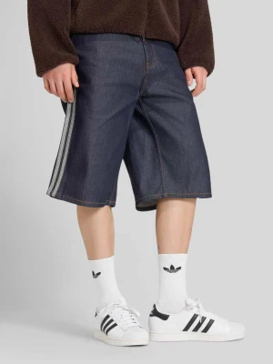 Szorty jeansowe o kroju regular fit z czystej bawełny model 'FIREBIRD SHRT' adidas Originals Czarny