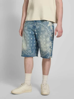 Szorty jeansowe o kroju relaxed fit ze wzorem paisley model ‘Paisley’ Karl Kani