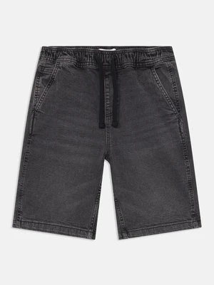 Szorty jeansowe Wrangler