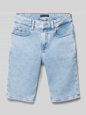 Szorty jeansowe z detalem z logo Tommy Hilfiger Teens