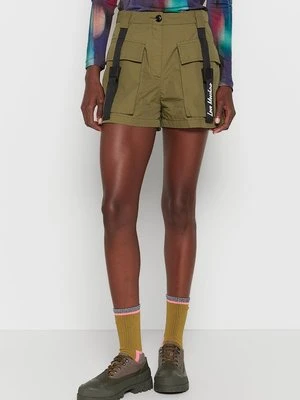 Szorty Love Moschino