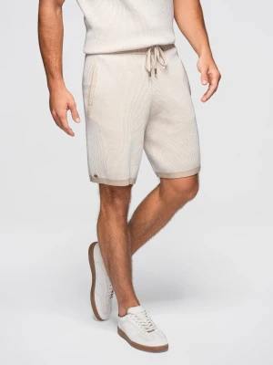 Szorty męskie dzianinowe z regulacją w pasie - beżowe V1 Ombre Clothing