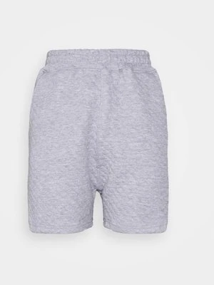 Szorty Missguided