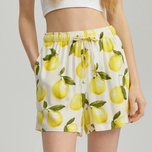 Szorty na gumce we wzór cytryn House