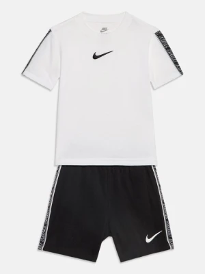 Szorty Nike