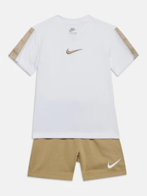 Szorty Nike beżowy