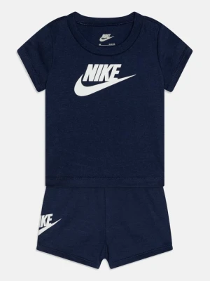 Szorty Nike granatowy