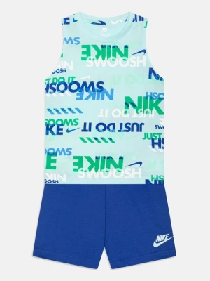 Szorty Nike niebieski