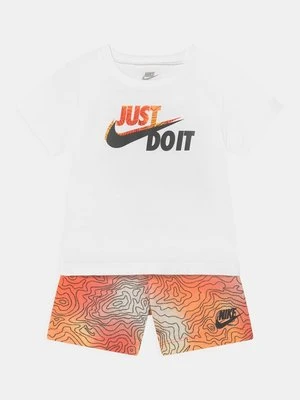 Szorty Nike Sportswear