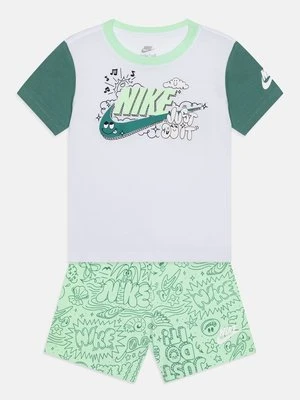 Szorty Nike Sportswear