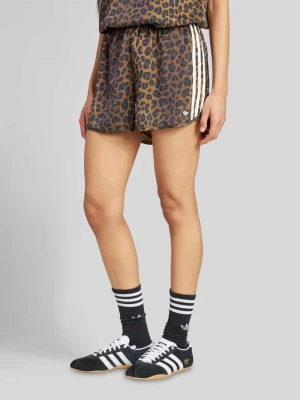 Szorty o kroju loose fit z detalami z logo adidas Originals