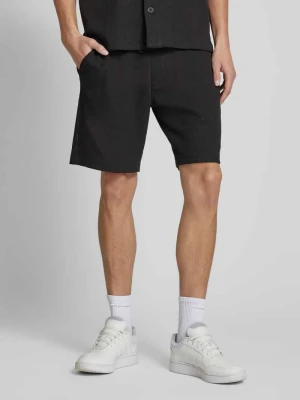 Szorty o kroju regular fit z fakturowanym wzorem Calvin Klein Jeans