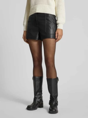 Szorty o kroju regular fit z imitacji skóry model ‘TRICIA’ Only