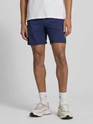 Szorty o kroju regular fit z nadrukiem z logo Fabletics