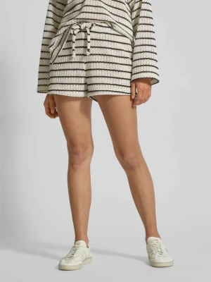 Szorty o kroju regular fit z tunelem Gina Tricot