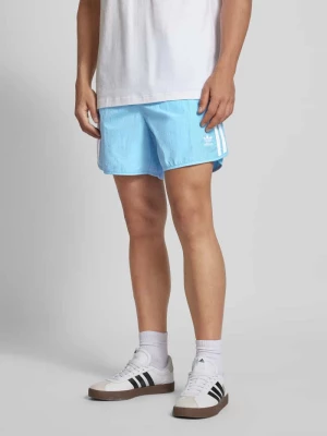 Szorty o kroju regular fit z wyhaftowanym logo adidas Originals