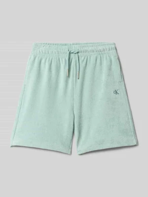 Szorty o kroju regular fit z wyhaftowanym logo model ‘TOWELLING TEXTURE’ Calvin Klein Jeans