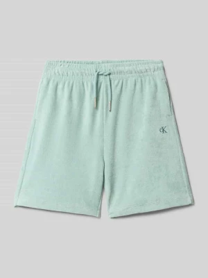Szorty o kroju regular fit z wyhaftowanym logo model ‘TOWELLING TEXTURE’ Calvin Klein Jeans