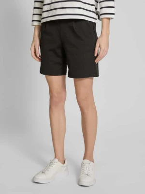Szorty o kroju regular fit z zakładkami w pasie model ‘Kate’ Ichi
