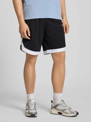 Szorty o kroju relaxed fit z elastycznym pasem Pegador