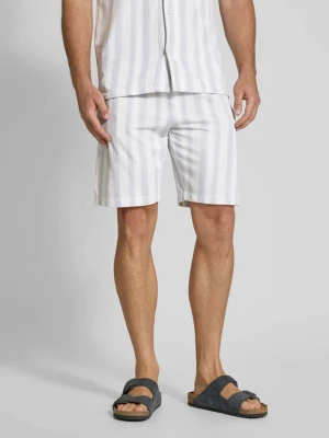 Szorty o kroju relaxed fit z fakturowanym wzorem model ‘terry’ lindbergh