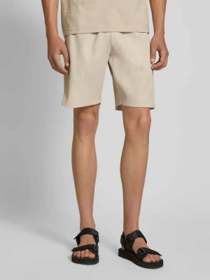 Szorty o kroju relaxed fit z plisami model ‘TROY’ Pegador