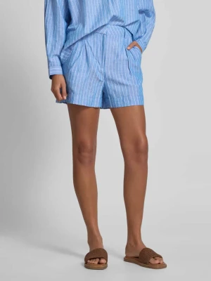 Szorty o kroju relaxed fit z zakładkami w pasie Scotch & Soda