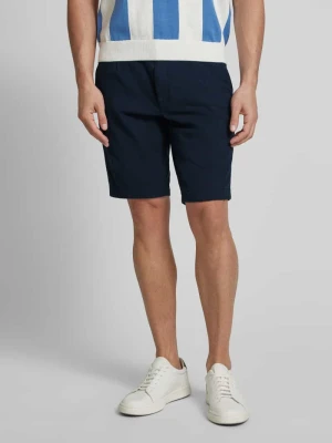 Szorty o kroju slim fit z troczkiem Bugatti Granatowy