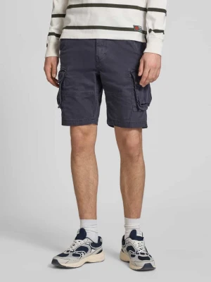 Szorty o kroju straight fit z kieszeniami cargo model 'Core' Superdry